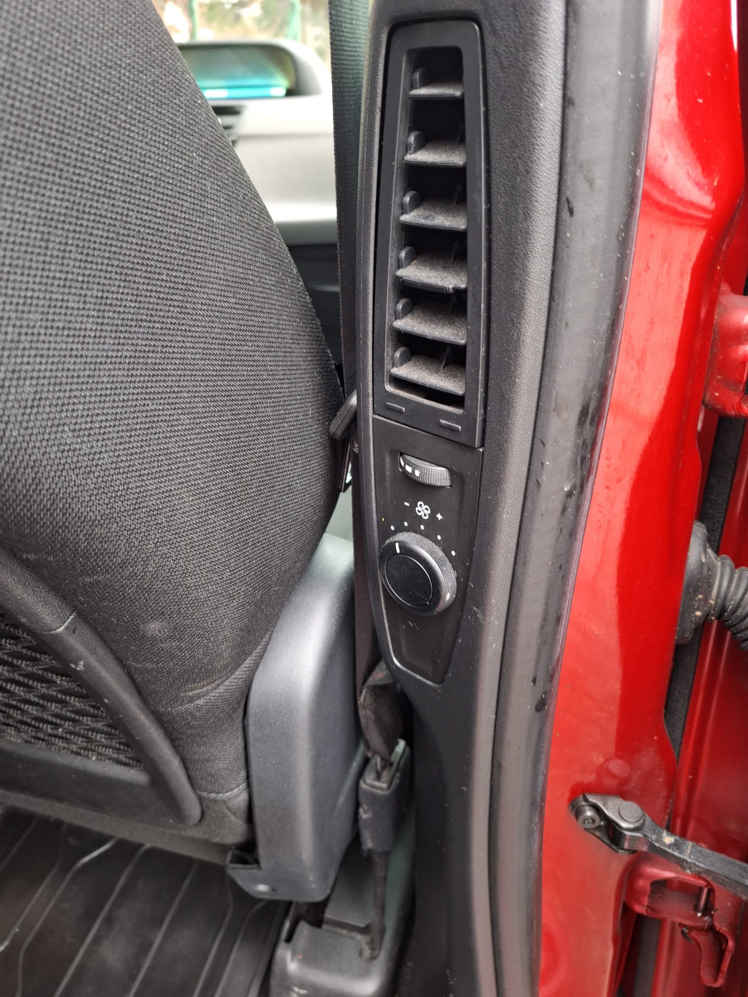 
								Grand C4 Picasso BlueHDI 120 S&S EAT6 Feel Edition full									