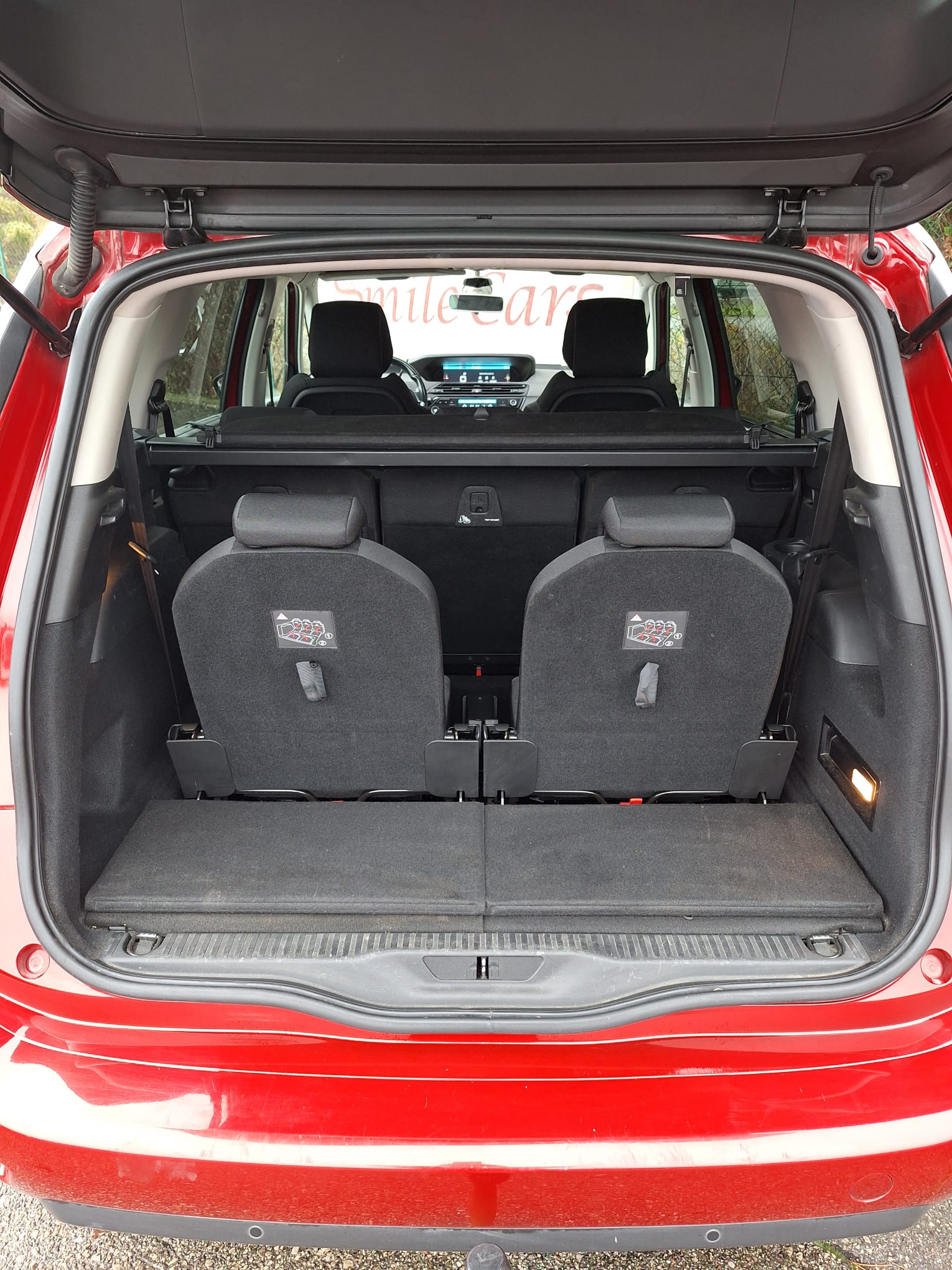 
								Grand C4 Picasso BlueHDI 120 S&S EAT6 Feel Edition full									