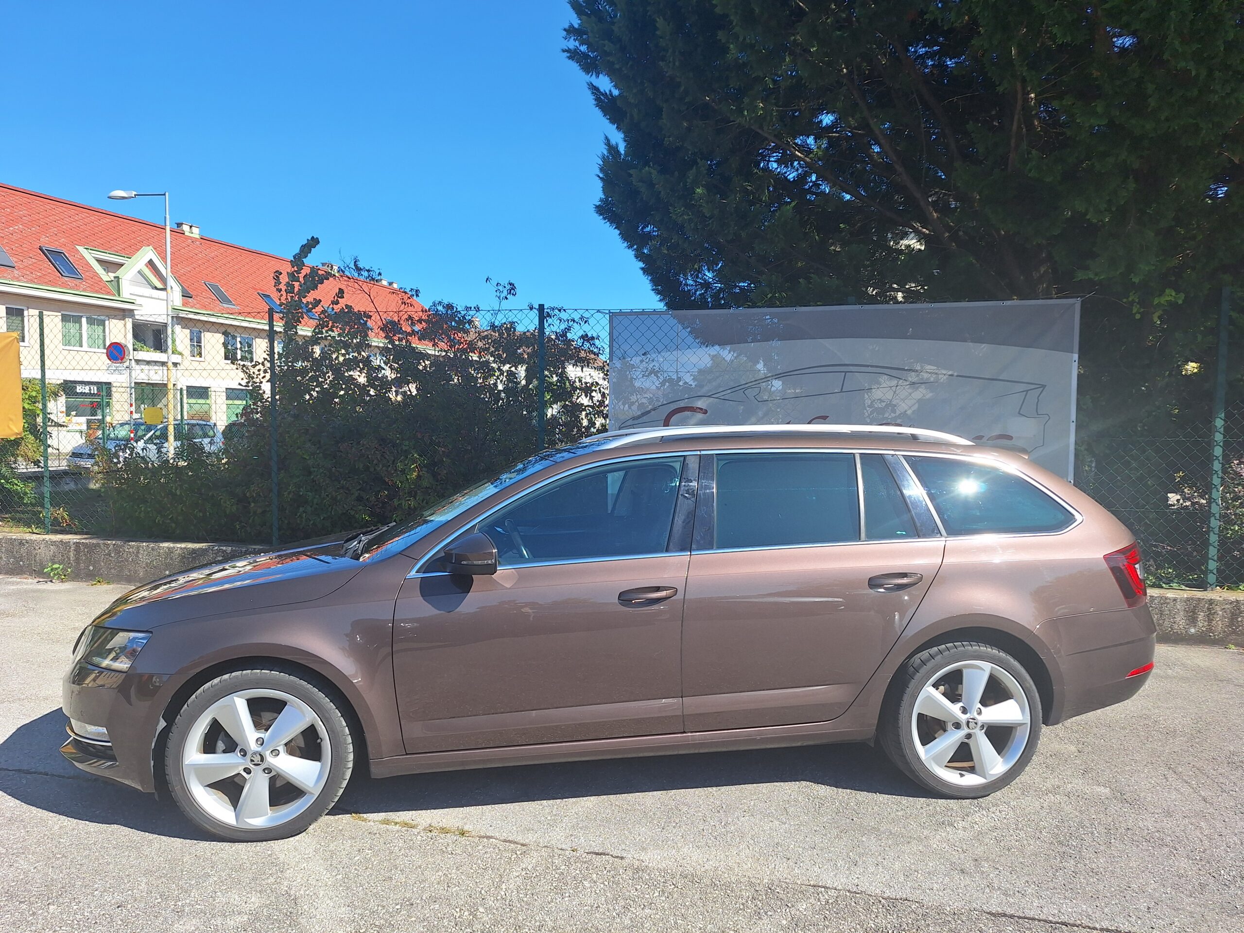Skoda Octavia Kombi 2,0 TDI Style DSG