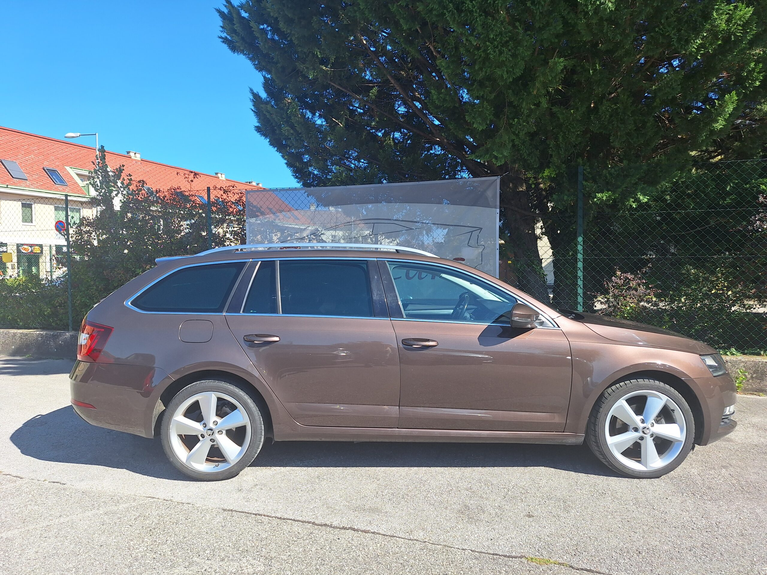 Skoda Octavia Kombi 2,0 TDI Style DSG