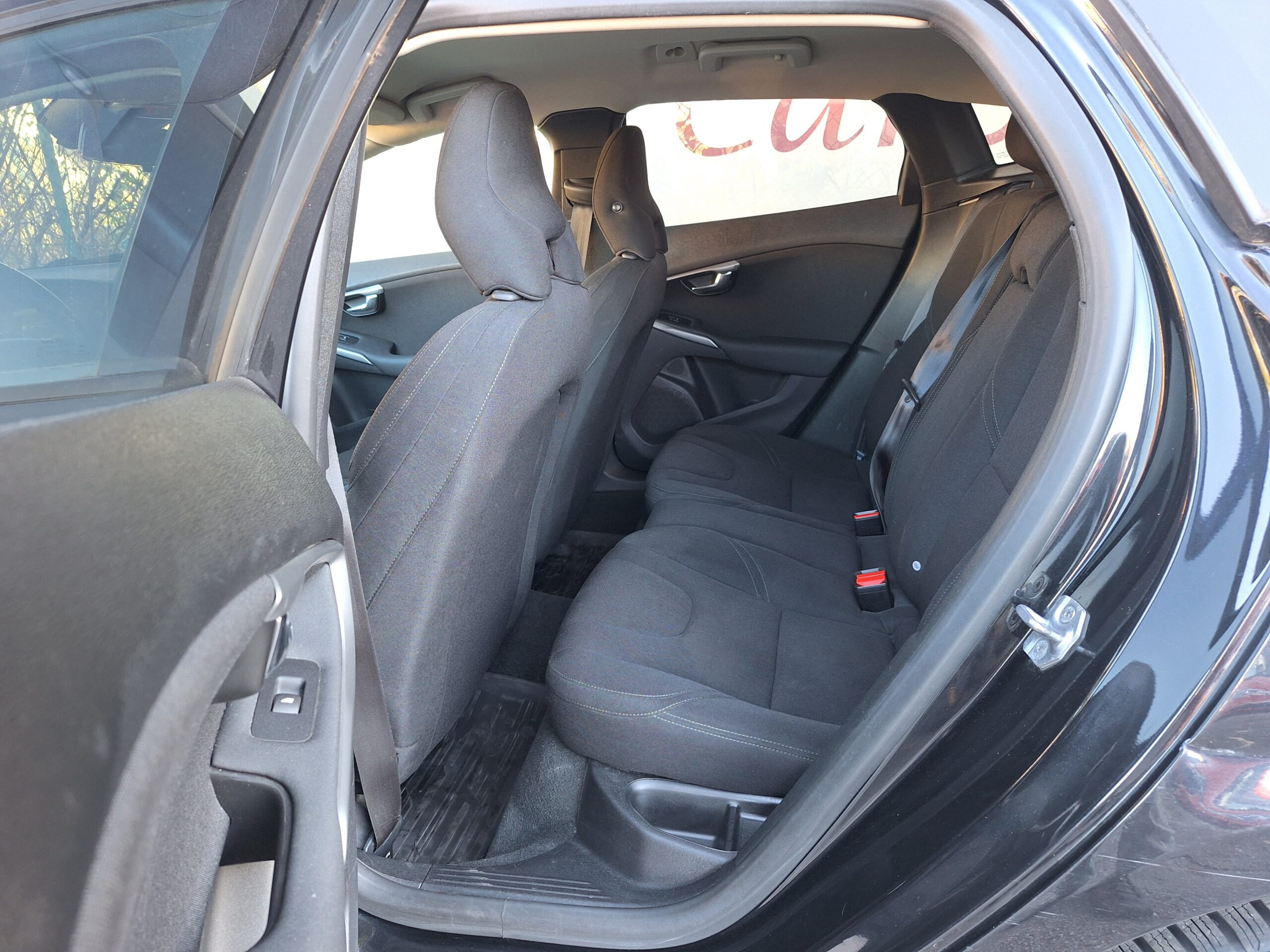 
								Volvo V40 1.6 D2 Kinetic/***NEUES PICKERL*** full									