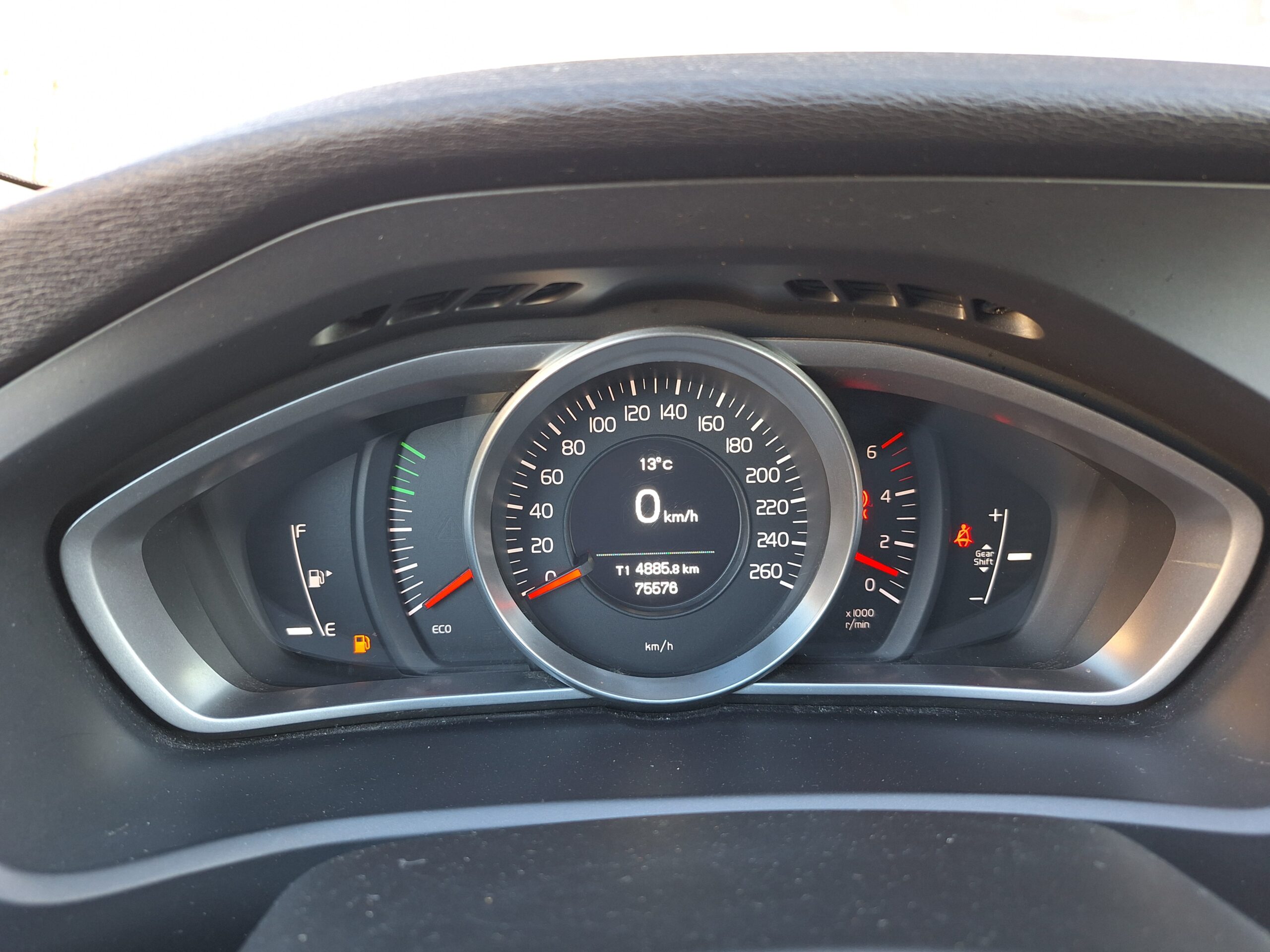 
								Volvo V40 1.6 D2 Kinetic/***NEUES PICKERL*** full									