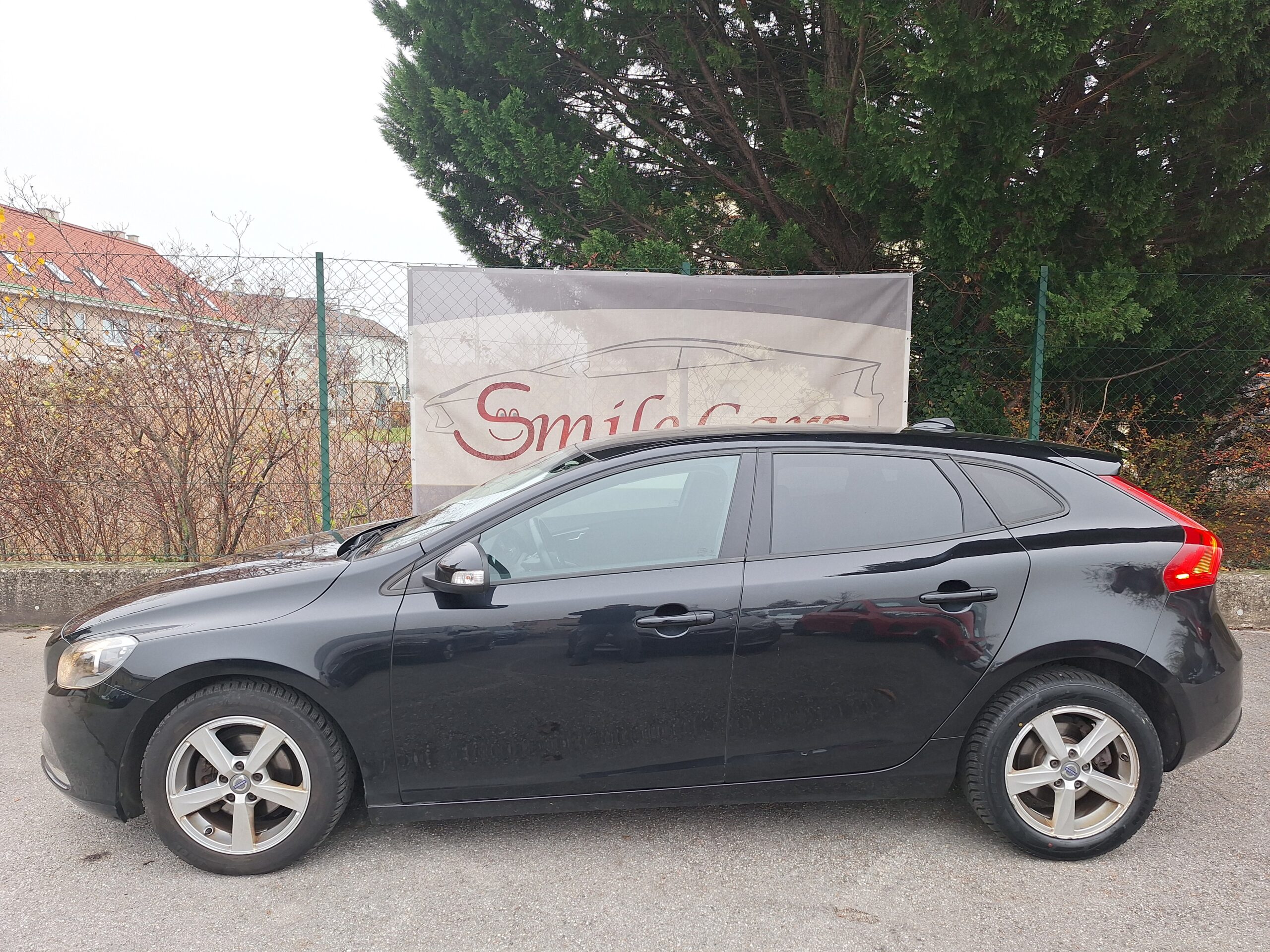 
								Volvo V40 1.6 D2 Kinetic/***NEUES PICKERL*** full									