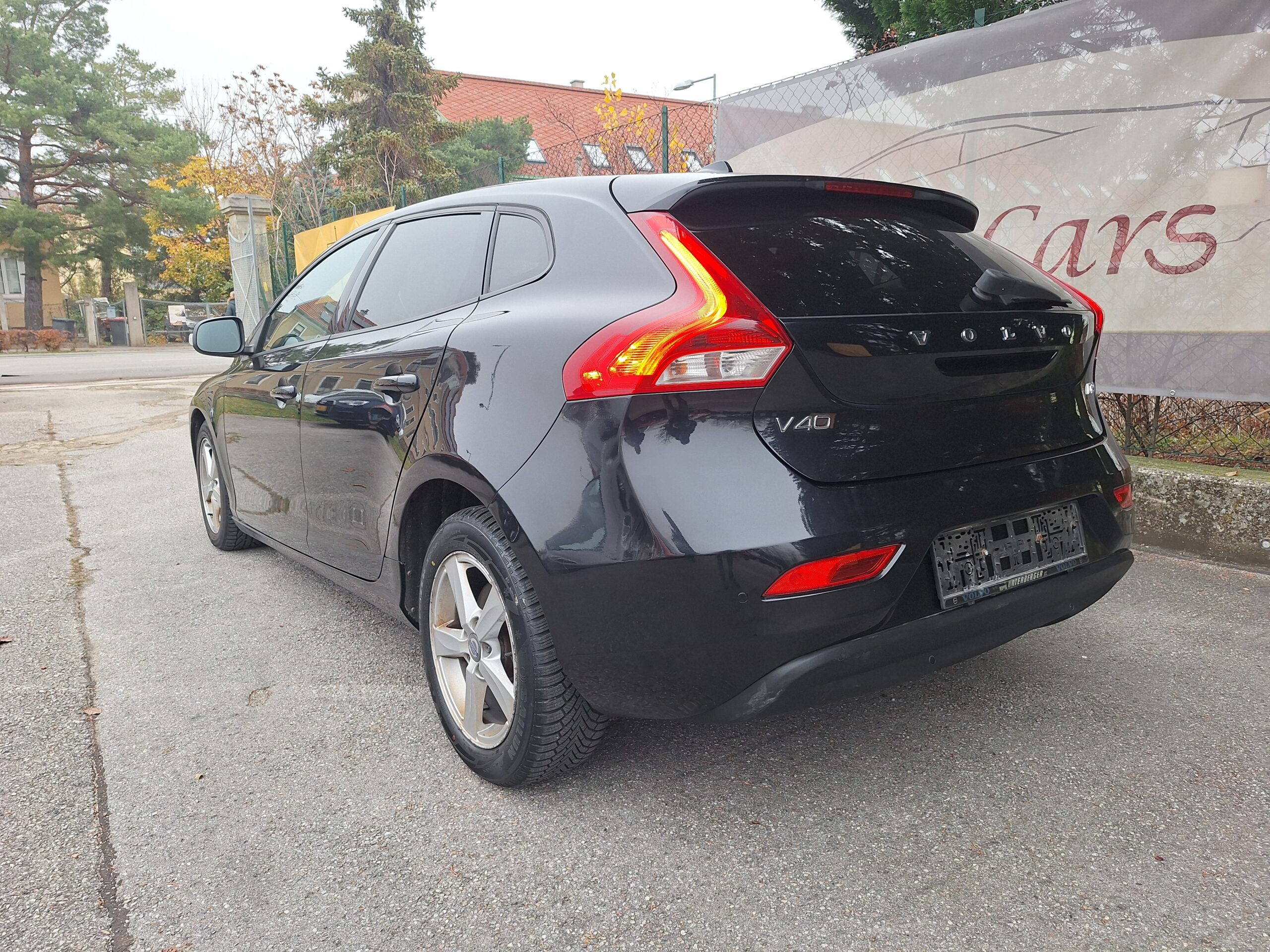 
								Volvo V40 1.6 D2 Kinetic/***NEUES PICKERL*** full									