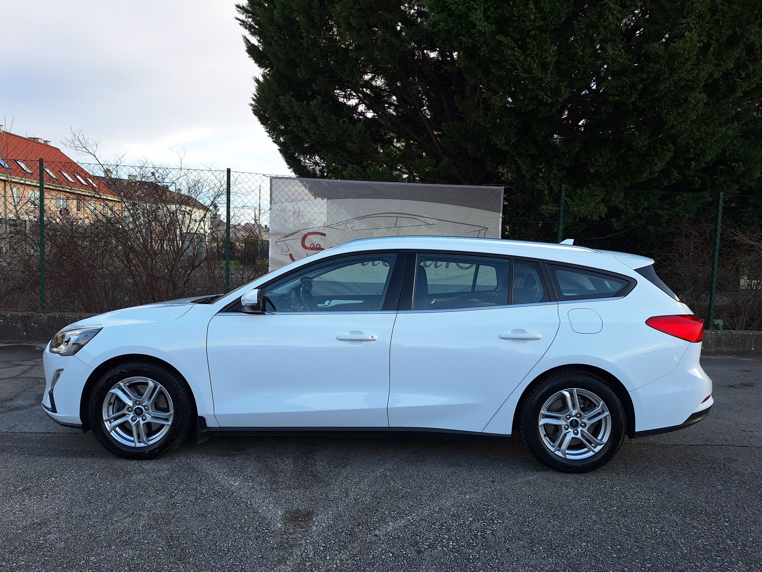 Ford Focus COOL & CONNECT