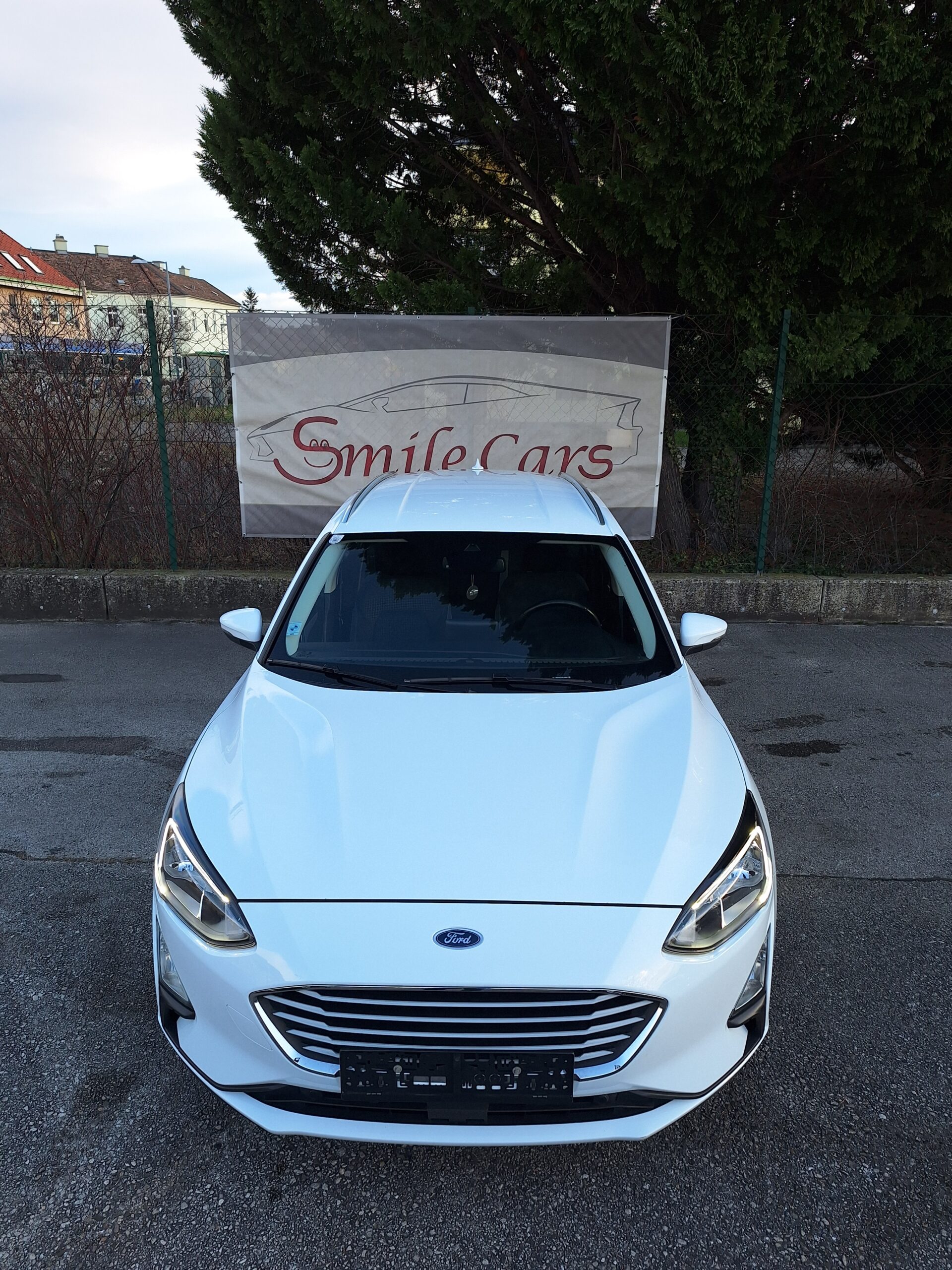 
								Ford Focus COOL & CONNECT full									