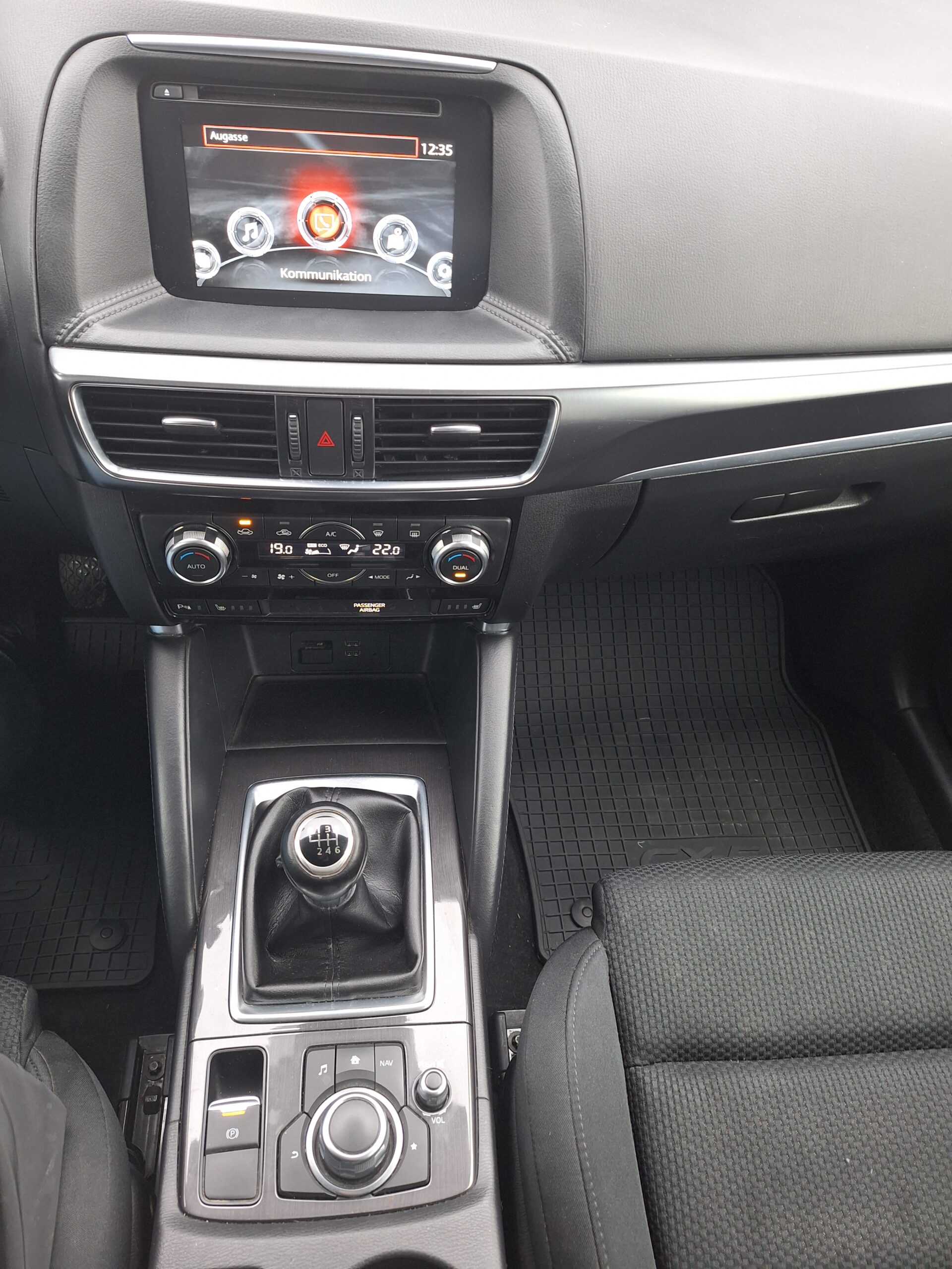 
								Ford Focus COOL & CONNECT full									