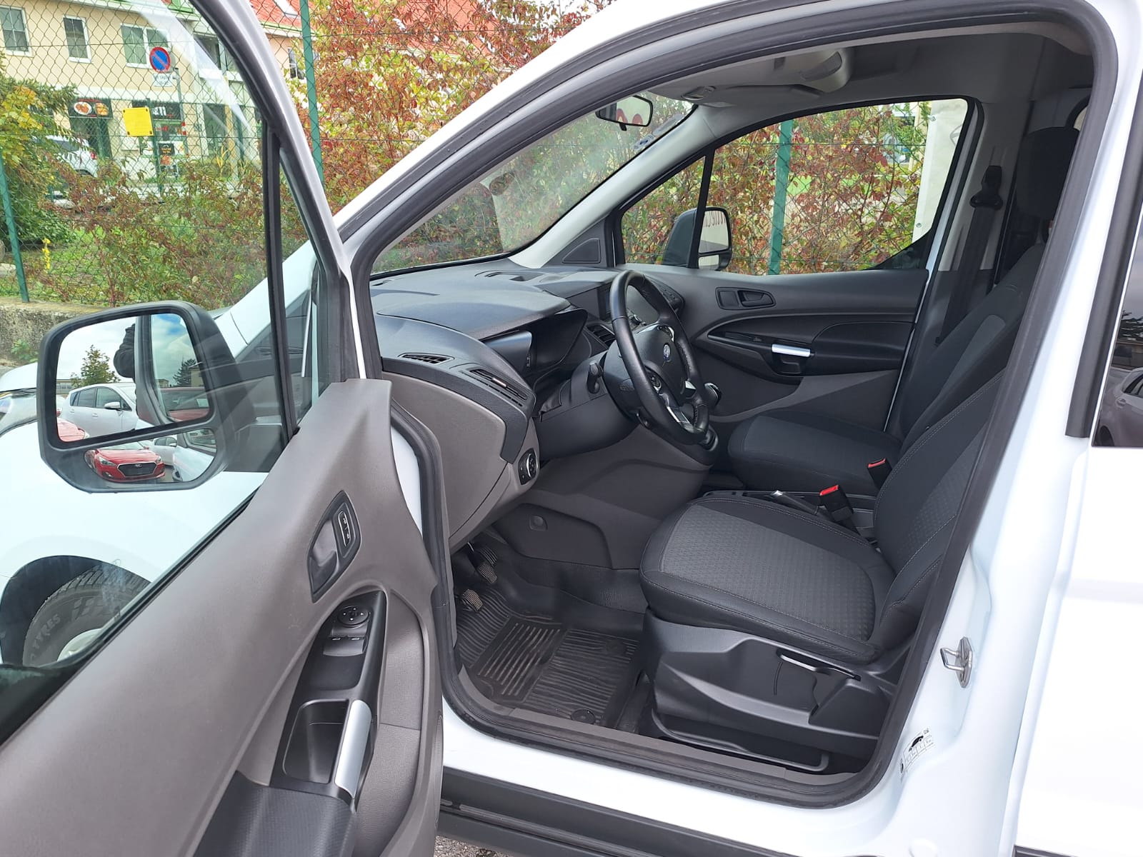 
								Ford Transit Connect Transit Connect DK L2 1,5 Ecoblue Trend Lang full									