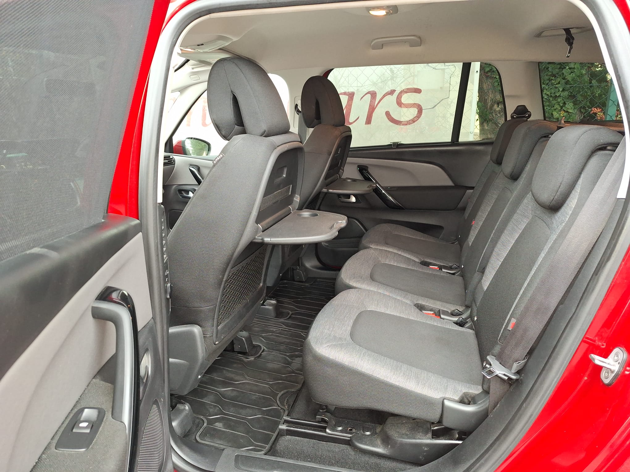 
								Grand C4 Picasso BlueHDI 120 S&S EAT6 Feel Edition full									