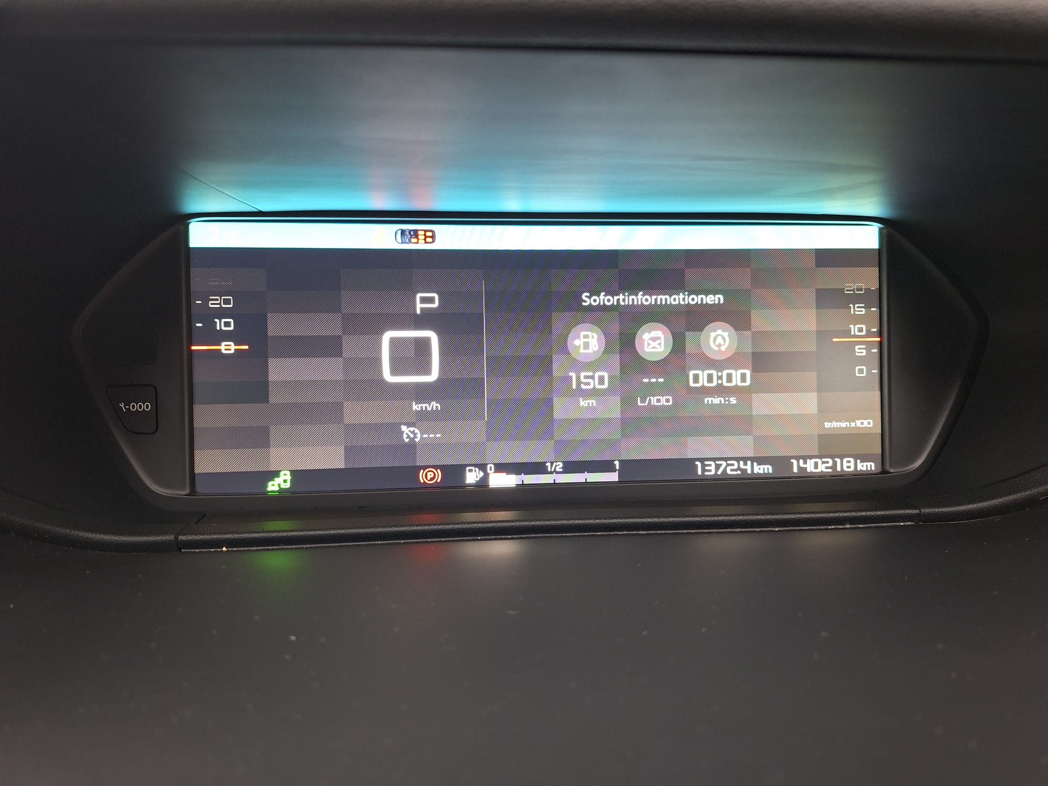 
								Grand C4 Picasso BlueHDI 120 S&S EAT6 Feel Edition full									