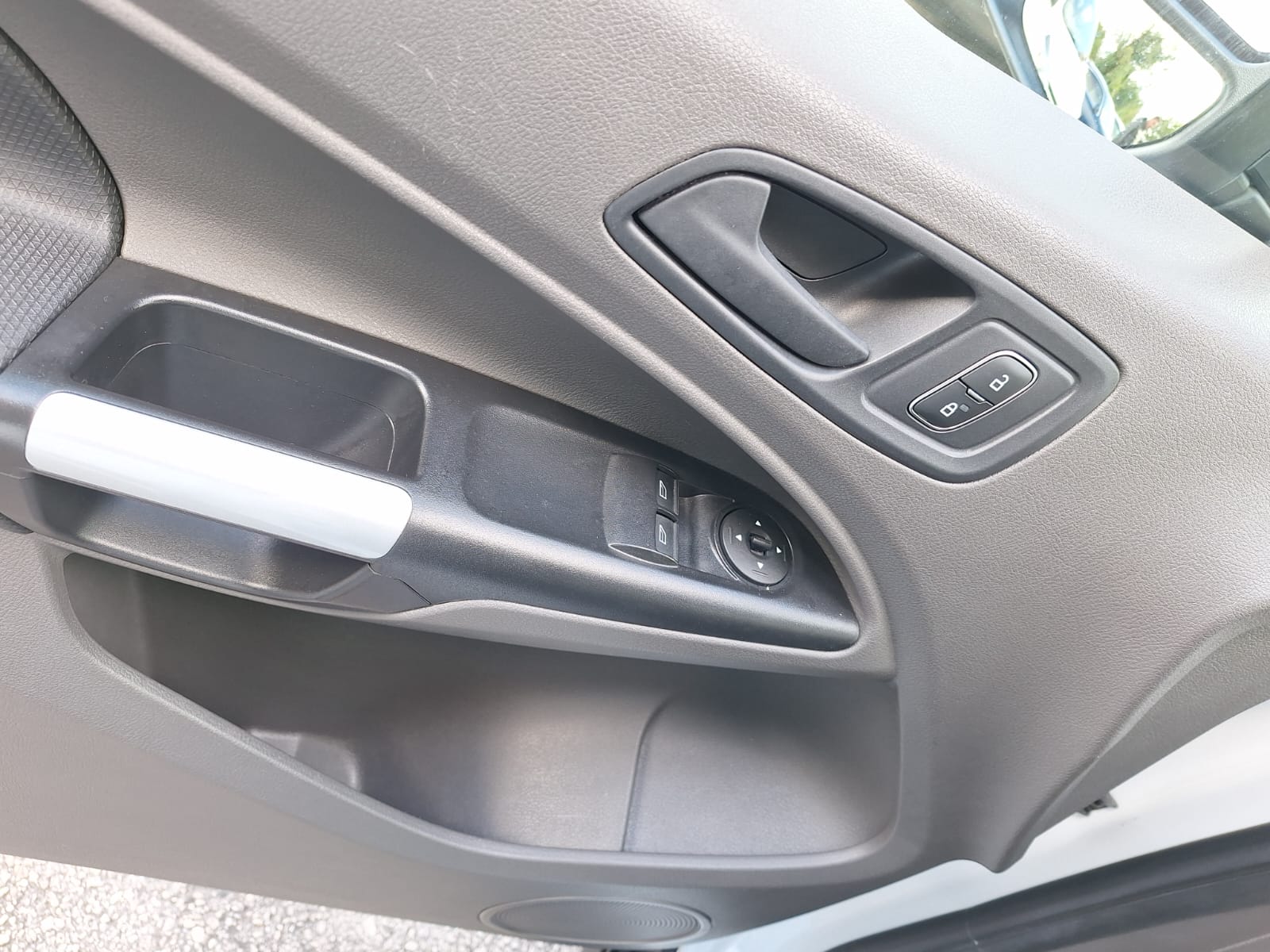 
								Ford Transit Connect Transit Connect DK L2 1,5 Ecoblue Trend Lang full									