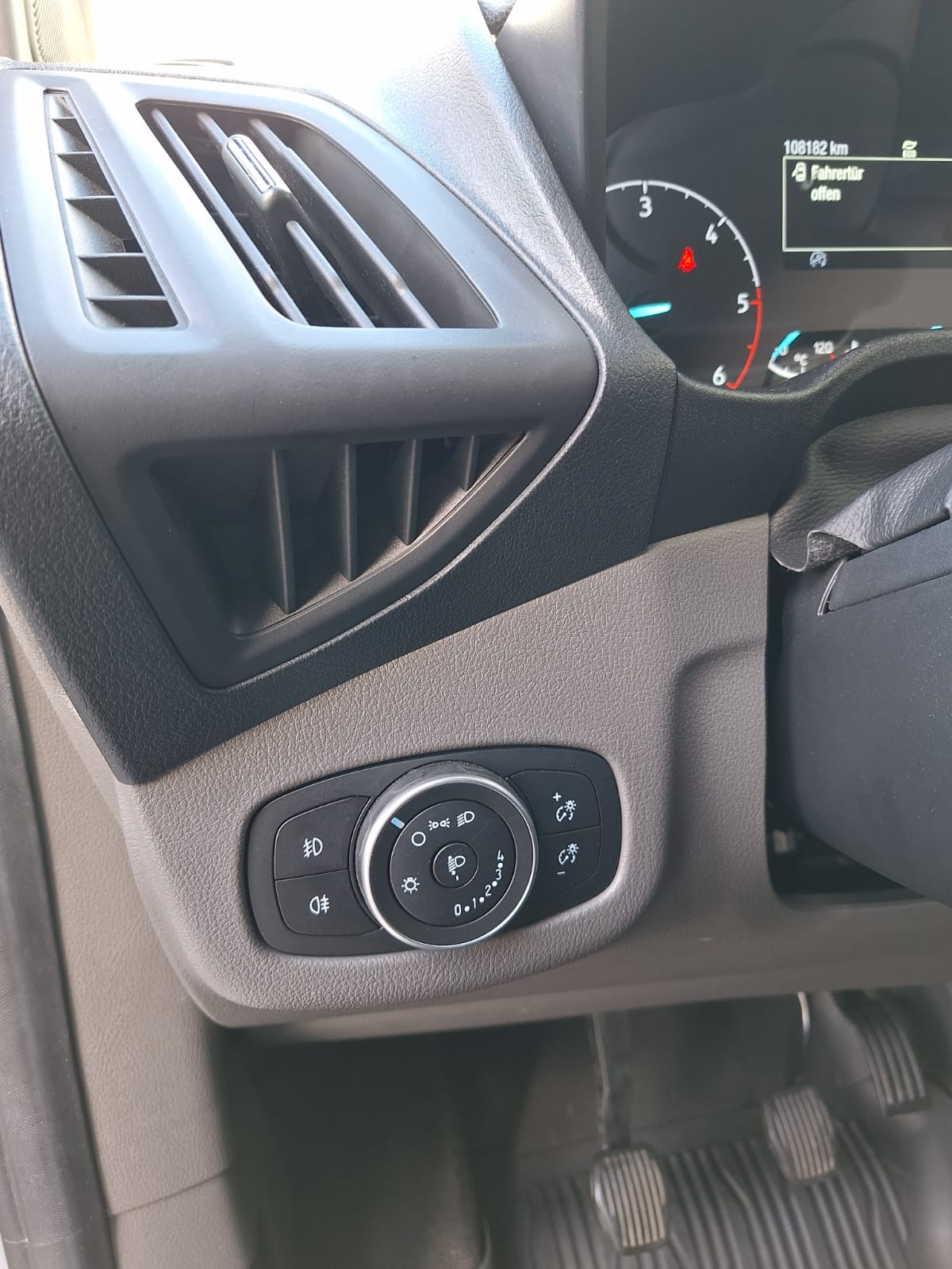 
								Ford Transit Connect Transit Connect DK L2 1,5 Ecoblue Trend Lang full									