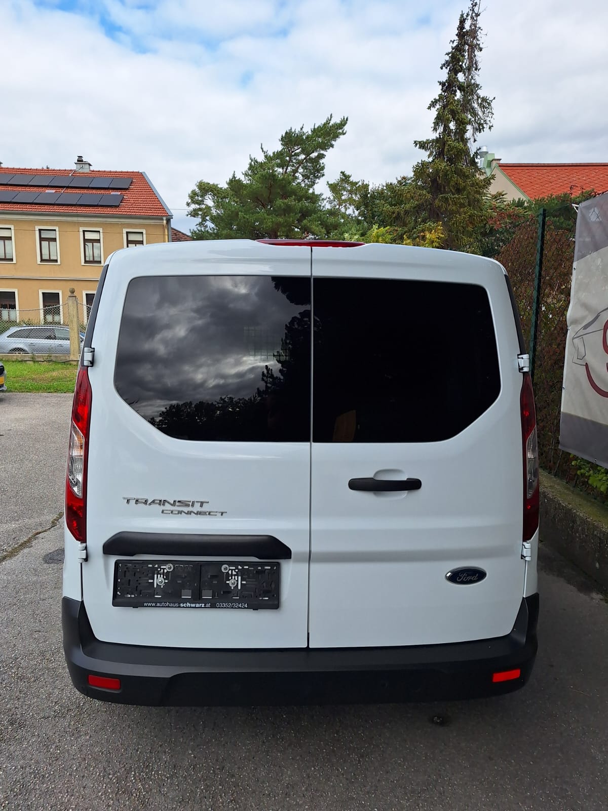 
								Ford Transit Connect Transit Connect DK L2 1,5 Ecoblue Trend Lang full									