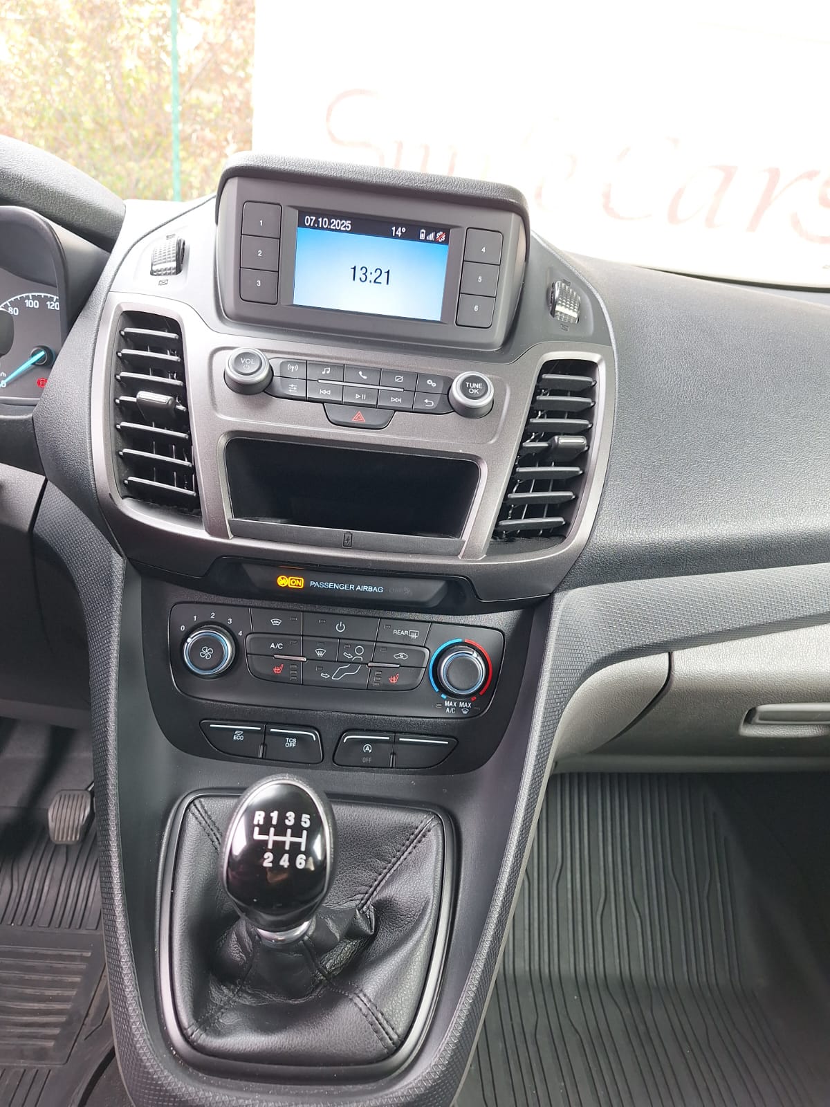 
								Volvo V40 1.6 D2 Kinetic/***NEUES PICKERL*** full									