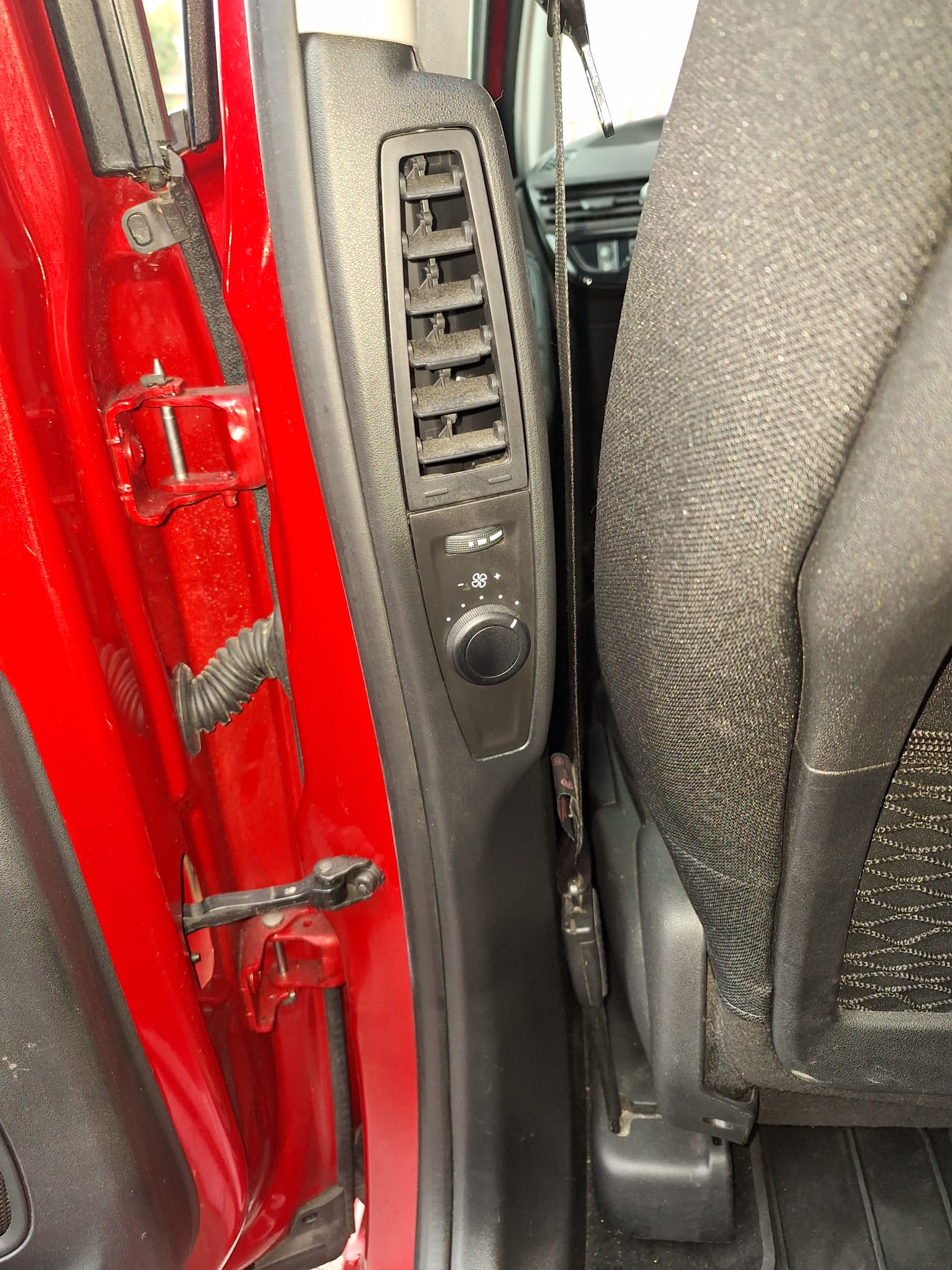 
								Grand C4 Picasso BlueHDI 120 S&S EAT6 Feel Edition full									