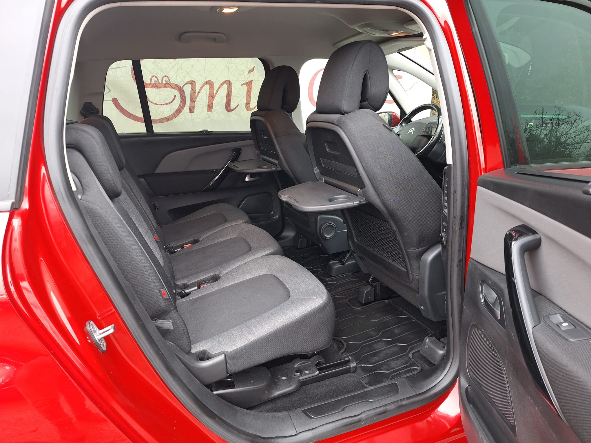 
								Grand C4 Picasso BlueHDI 120 S&S EAT6 Feel Edition full									